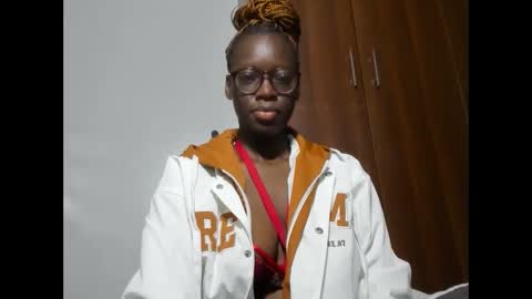 Leah online show from February 18, 12:48 am