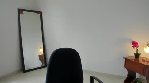 Lorena online show from May 14, 3:32 pm