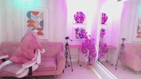 afrodita_loren online show from June 7, 7:13 am
