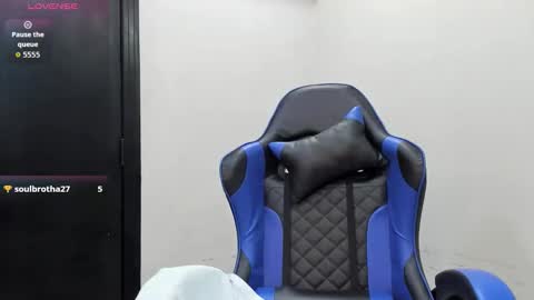 A G A T A  online show from February 2, 12:34 pm