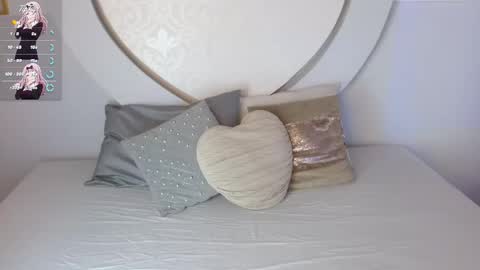 agatha_collinz online show from November 26, 2:36 pm