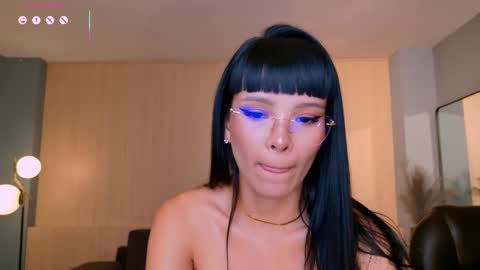 Agatha online show from November 28, 9:33 pm