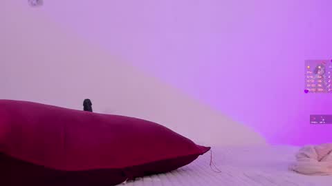 Snapshot of aggie_swett chatting on October 7, 12:39 am Maggie online show from October 7, 12:39 am
