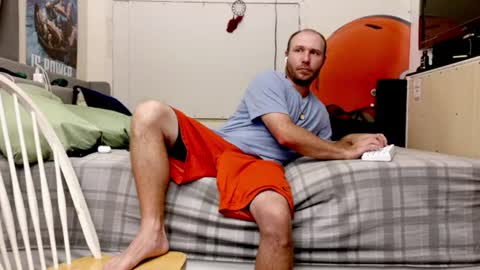 agobber online show from July 12, 8:34 pm