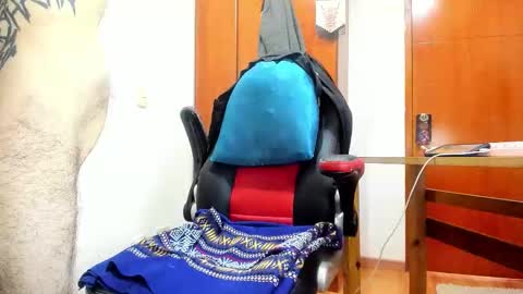 Snapshot of aguslover chatting on September 13, 7:05 pm Agustin online show from September 13, 7:05 pm