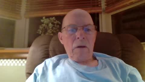 aguynrkfrd online show from August 9, 9:26 am