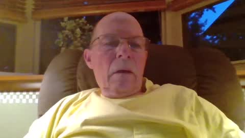 aguynrkfrd online show from August 2, 10:17 am