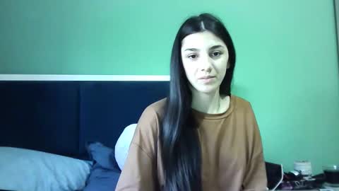 Snapshot of ahotkitty18 chatting on January 13, 11:41 am Selena online show from January 13, 11:41 am