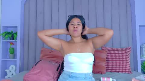 AHSLY online show from June 25, 11:43 pm