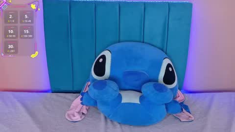 Ahvi Ebony online show from November 2, 12:38 pm