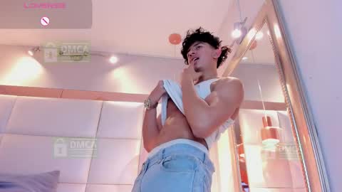 aiden_carter_ online show from October 22, 10:11 pm