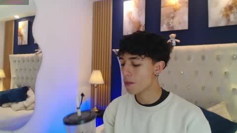 Aiden online show from May 21, 1:06 pm