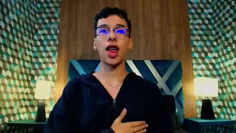 aiden_royce online show from September 20, 3:31 am