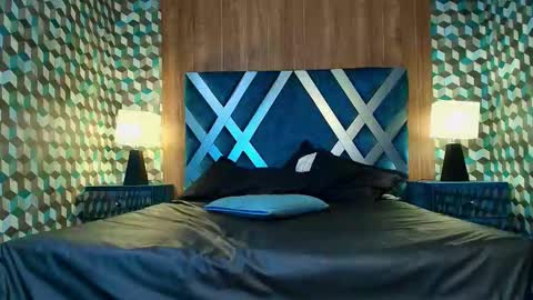 aiden_royce online show from September 21, 3:32 am