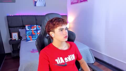 Aiden  online show from December 17, 12:56 pm