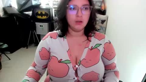 Catalina online show from December 17, 4:14 pm