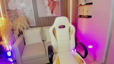   online show from January 9, 3:12 am