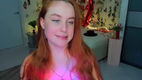 Louise online show from March 7, 8:09 pm