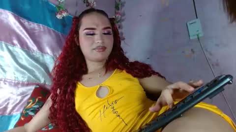 Snapshot of aisha_atenea chatting on October 25, 8:20 pm Jess online show from October 25, 8:20 pm