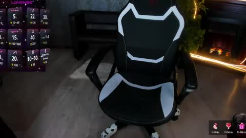 Aisha online show from April 3, 8:32 am