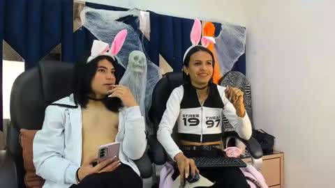 aisha_hotts777 online show from November 1, 2:56 am