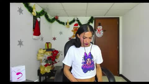 aisha_hotts777 online show from December 23, 4:51 am