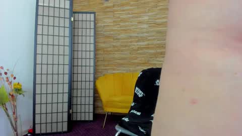 Aisha online show from November 2, 5:40 am