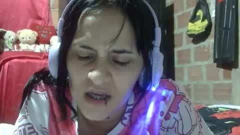 Snapshot of aitana23_ chatting on October 2, 3:05 am aiti online show from October 2, 3:05 am