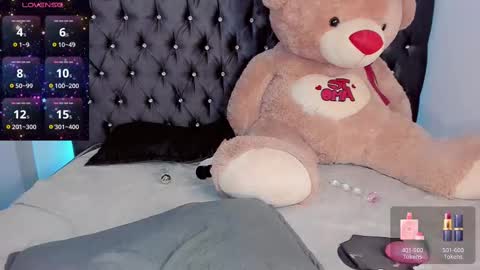 Snapshot of aixa_beltran chatting on February 23, 12:37 pm aixa_beltran online show from February 23, 12:37 pm