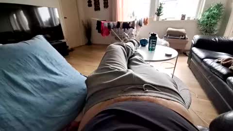 ak_2 online show from March 10, 10:19 am