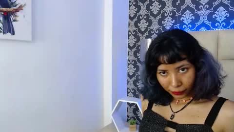 Snapshot of akane_uwu chatting on March 12, 8:20 pm A K A N E U W U online show from March 12, 8:20 pm