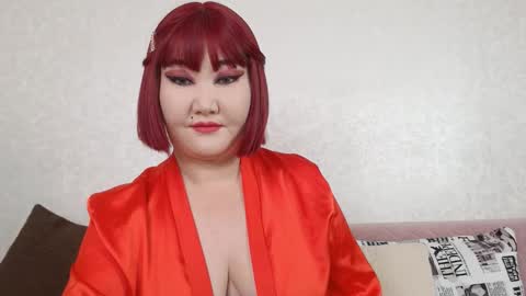Snapshot of akanire chatting on October 15, 9:10 am Shelly online show from October 15, 9:10 am