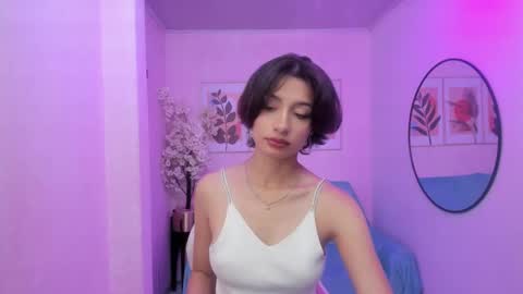 Snapshot of akaza_hakuji_ chatting on February 10, 12:39 pm Azaka online show from February 10, 12:39 pm