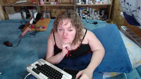 Snapshot of akindmodel chatting on September 30, 3:33 pm Natalie online show from September 30, 3:33 pm