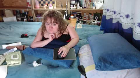 Snapshot of akindmodel chatting on October 16, 12:38 pm Natalie online show from October 16, 12:38 pm
