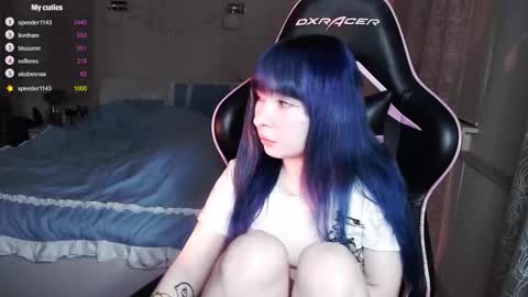 akirahartyx online show from September 18, 4:22 pm