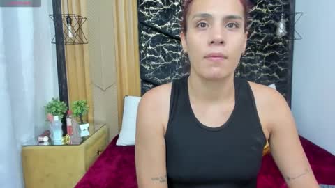 AlahiaEvansz online show from April 13, 6:17 am