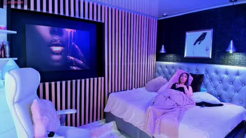 Alaia Alegria online show from October 23, 11:49 pm