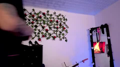 Alaia online show from February 11, 1:42 am