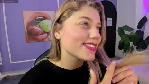 Alaia online show from November 25, 1:10 pm