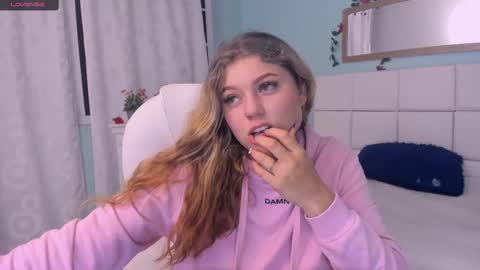 Alaia online show from February 28, 1:14 pm