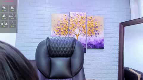Snapshot of alaiasmile_ chatting on September 30, 7:13 pm online show from September 30, 7:13 pm
