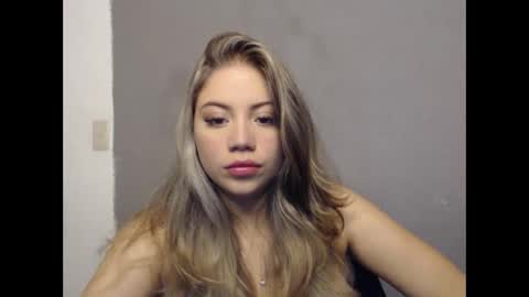 alaina_blessed online show from October 18, 9:30 pm