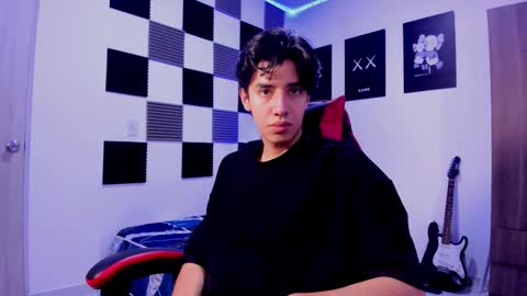 Snapshot of alan_boy01 chatting on October 16, 2:28 pm Alan Boy online show from October 16, 2:28 pm