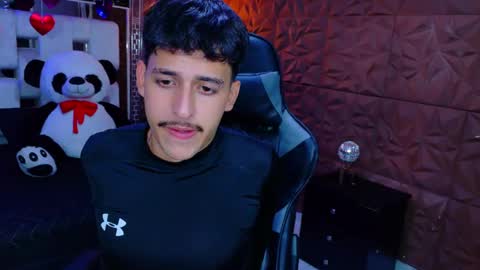 alan_del_reyx2 online show from February 22, 12:16 am