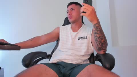 Alan online show from February 7, 7:06 pm