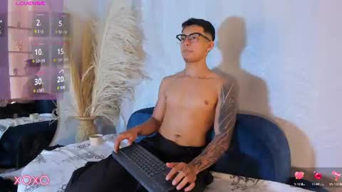 alan_salazar online show from June 10, 5:45 pm