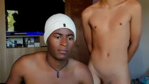 Alan and Criss - WE JUST FRIENDS WITH BENEFITS BOTH VERS online show from July 21, 8:22 pm