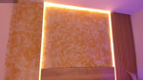 alana_2916 online show from October 23, 4:25 am