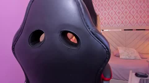 Snapshot of alana_watsonn chatting on September 24, 12:45 pm ALANA online show from September 24, 12:45 pm